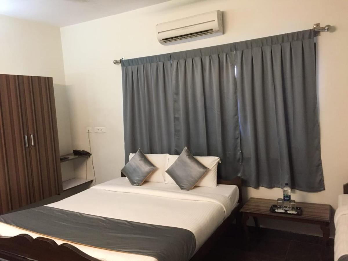 Pp Residency Hotell Covelong Eksteriør bilde