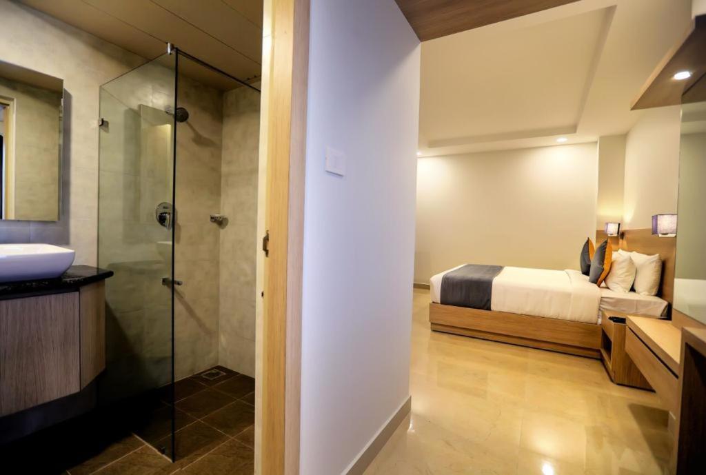 Pp Residency Hotell Covelong Eksteriør bilde