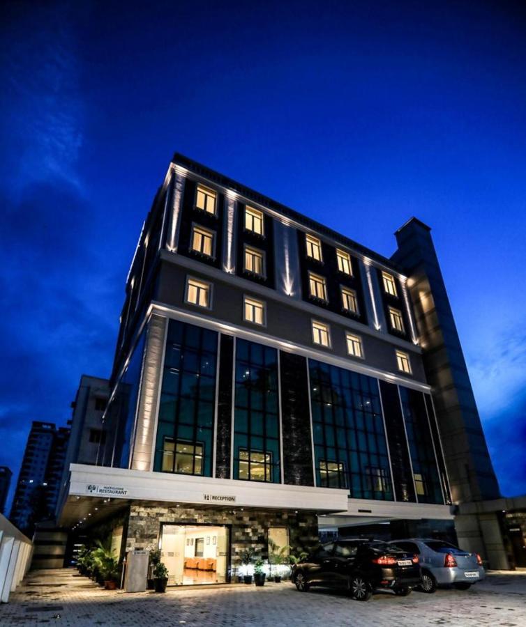 Pp Residency Hotell Covelong Eksteriør bilde