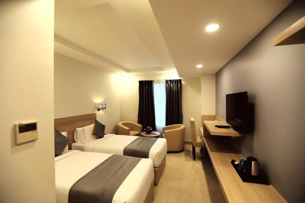 Pp Residency Hotell Covelong Eksteriør bilde