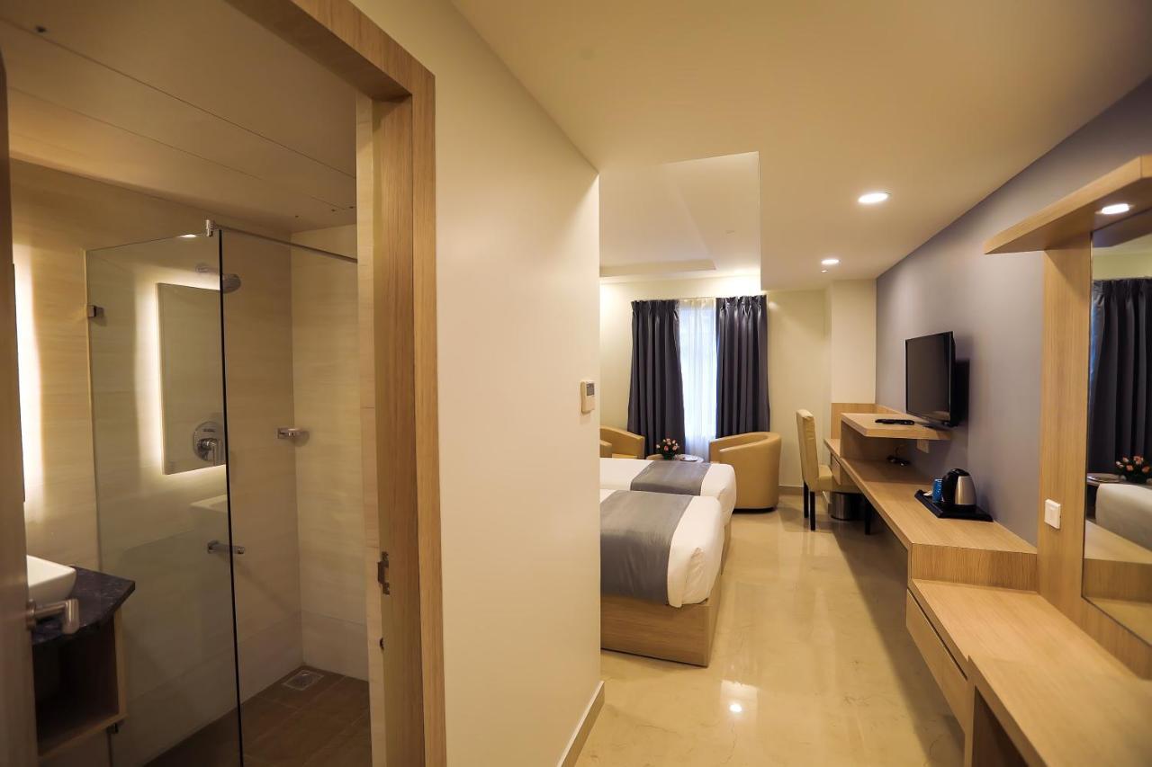 Pp Residency Hotell Covelong Eksteriør bilde
